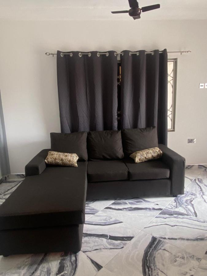 Baffour Apartments Adiebaba Exterior foto