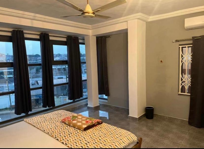 Baffour Apartments Adiebaba Exterior foto
