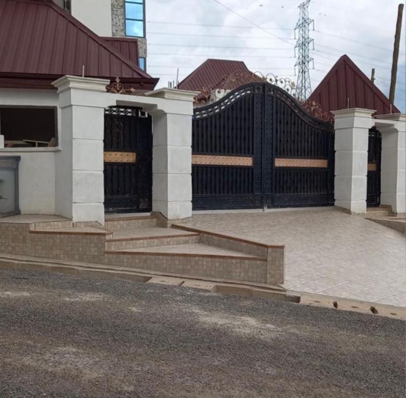Baffour Apartments Adiebaba Exterior foto