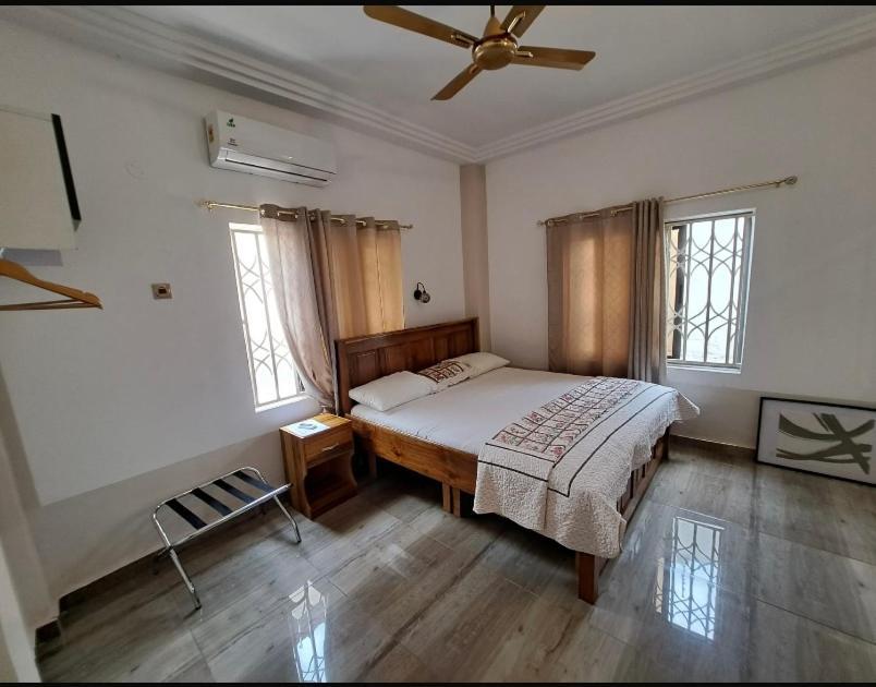 Baffour Apartments Adiebaba Exterior foto
